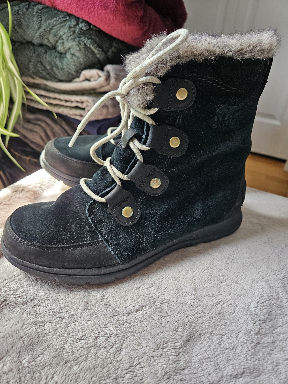 Sorel Black Suede Fur-Trim Lace-Up Boots